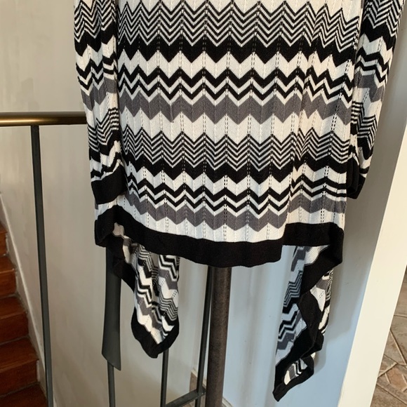 Fenn Wright Manson (M) woman’s sweater - Picture 6 of 10
